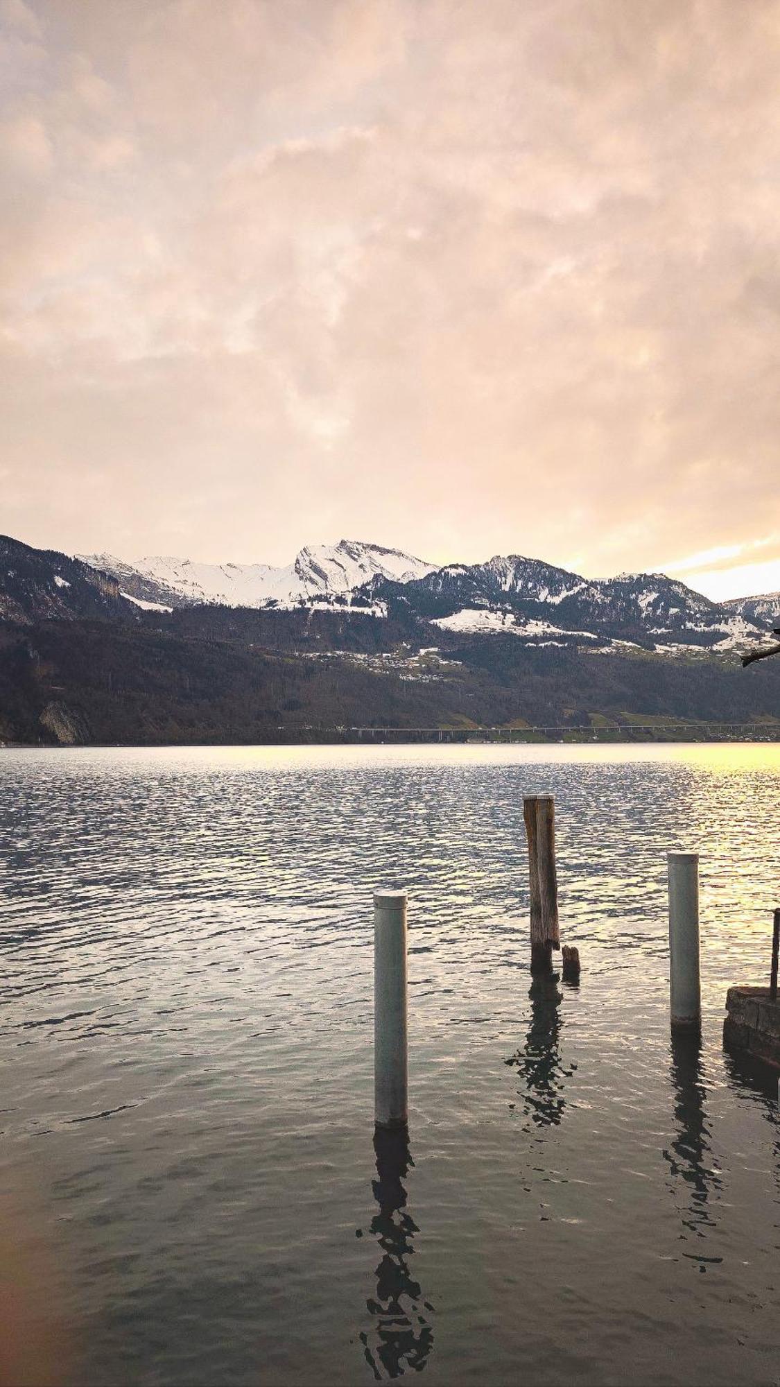 Seehotel Schwert Gersau Bagian luar foto