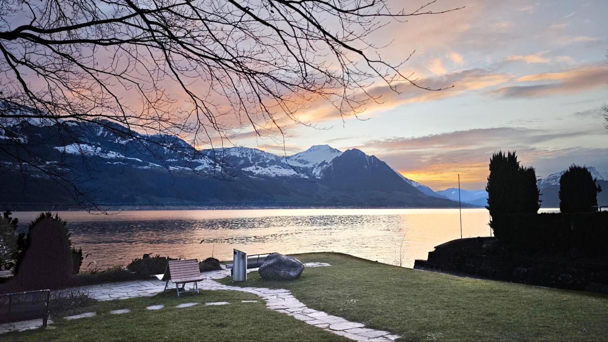 Seehotel Schwert Gersau Bagian luar foto
