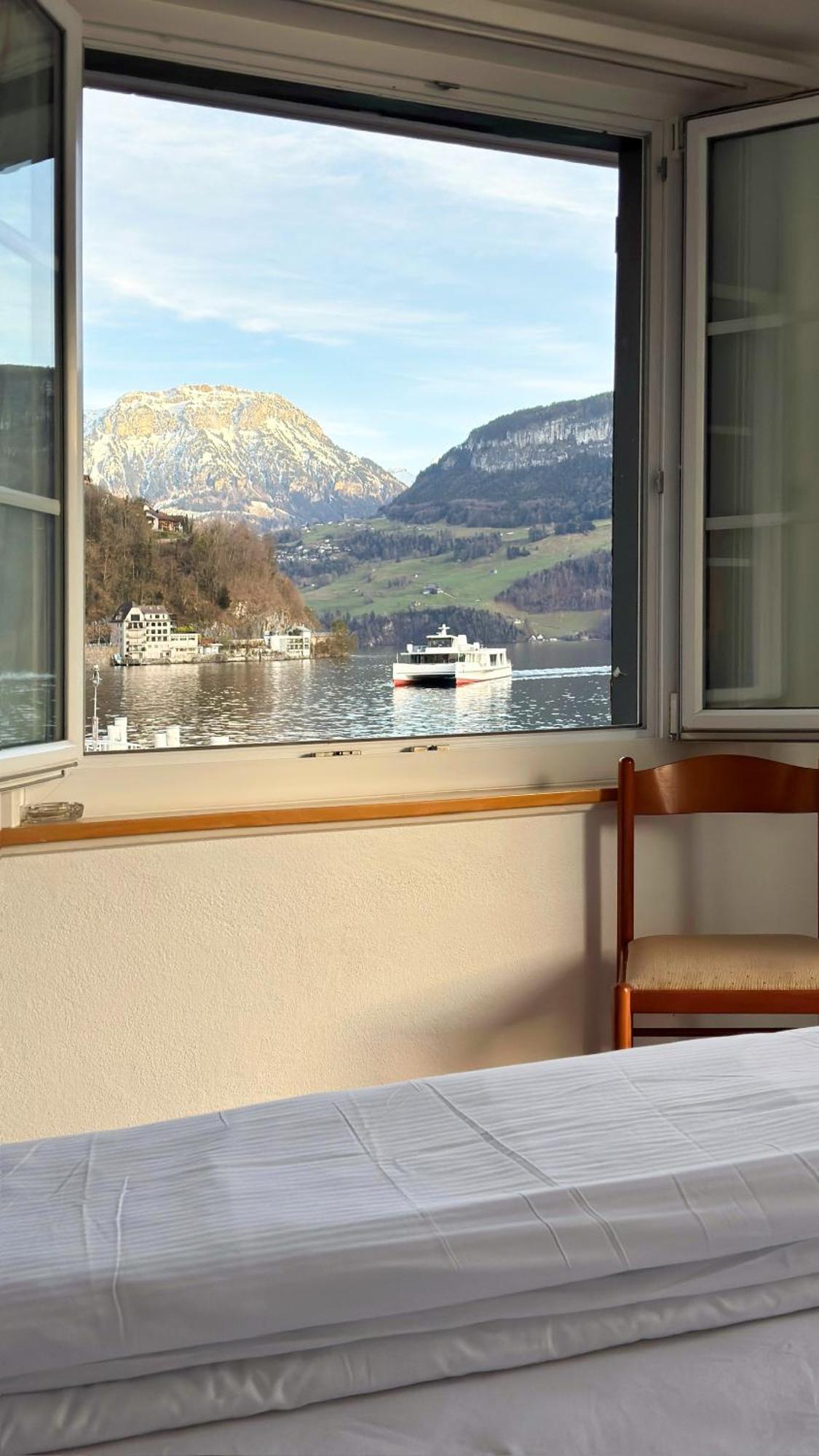 Seehotel Schwert Gersau Bagian luar foto