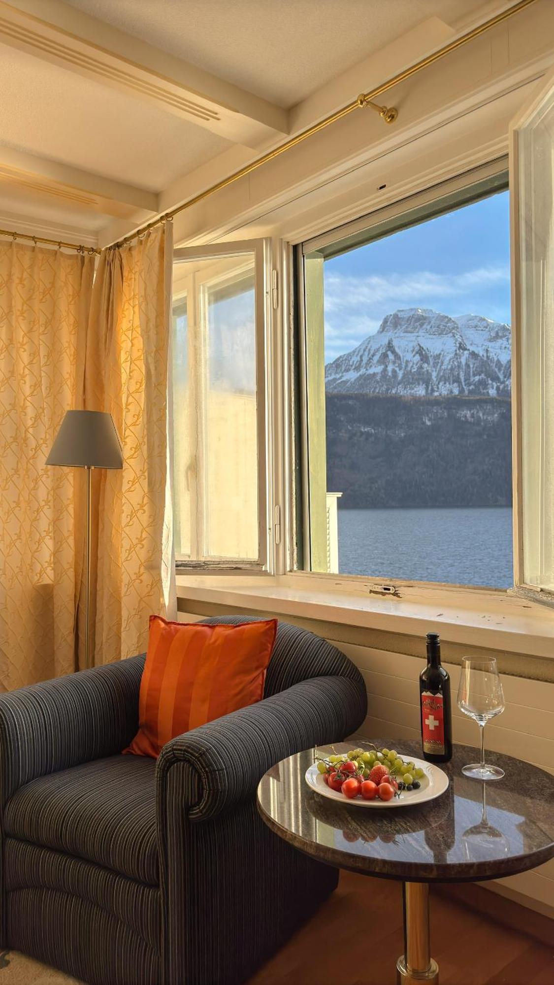 Seehotel Schwert Gersau Bagian luar foto