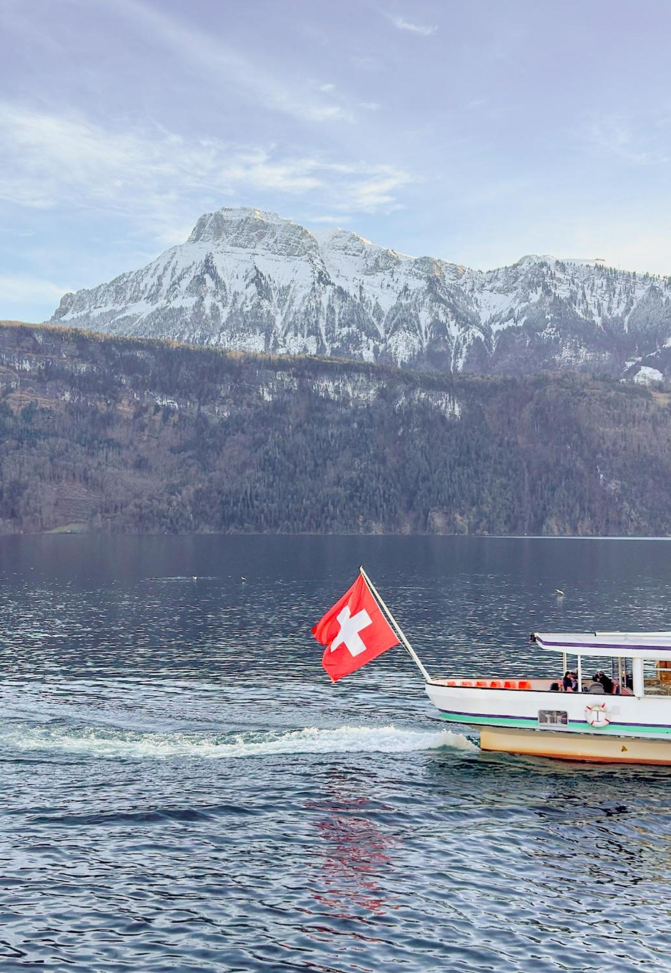 Seehotel Schwert Gersau Bagian luar foto